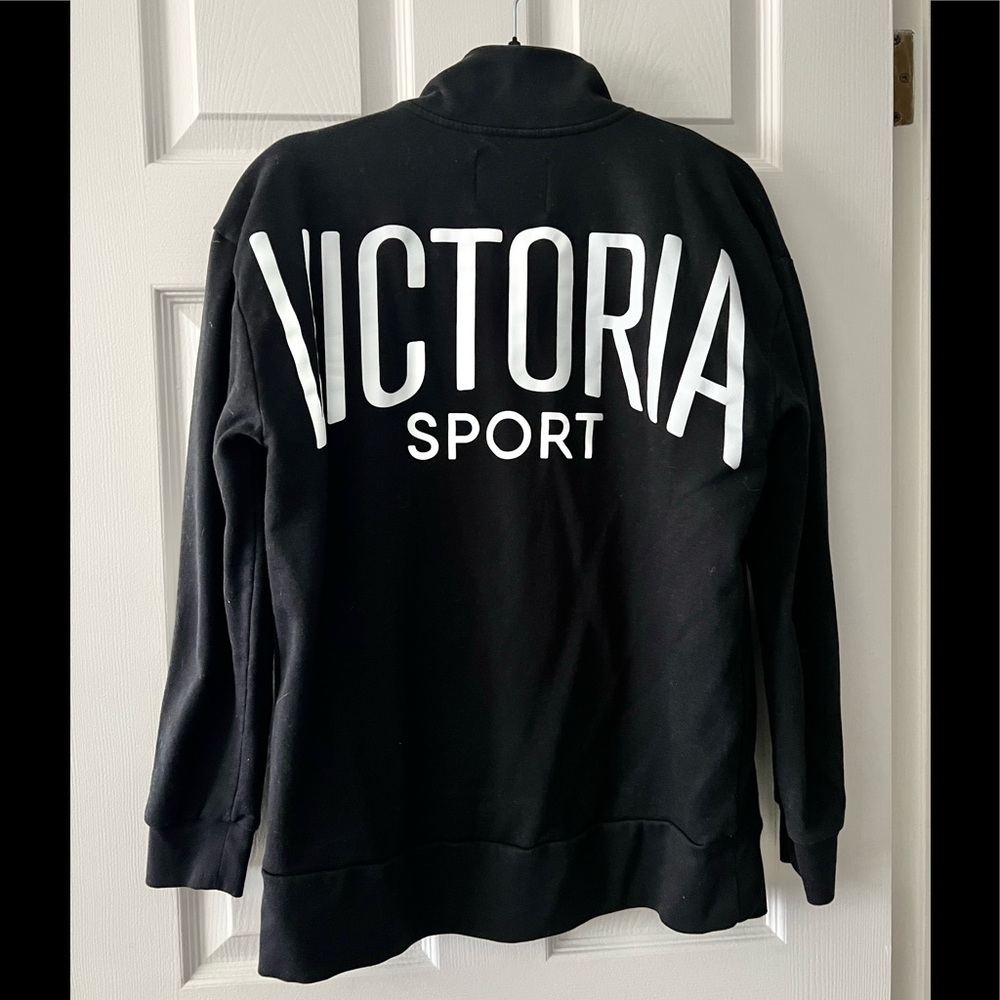Victoria Sport 3/4 zip pullover